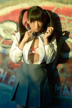 爱上野玫瑰